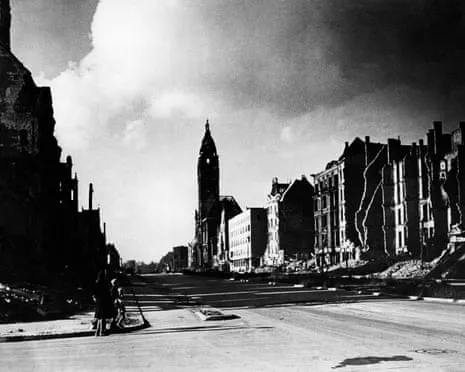 The Traitors Circle: A Propulsive Story of Defiance Against the Nazis